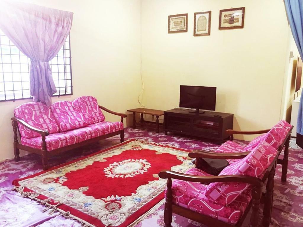 Homestay Bandar Pekan - Musleem Preferred מראה חיצוני תמונה